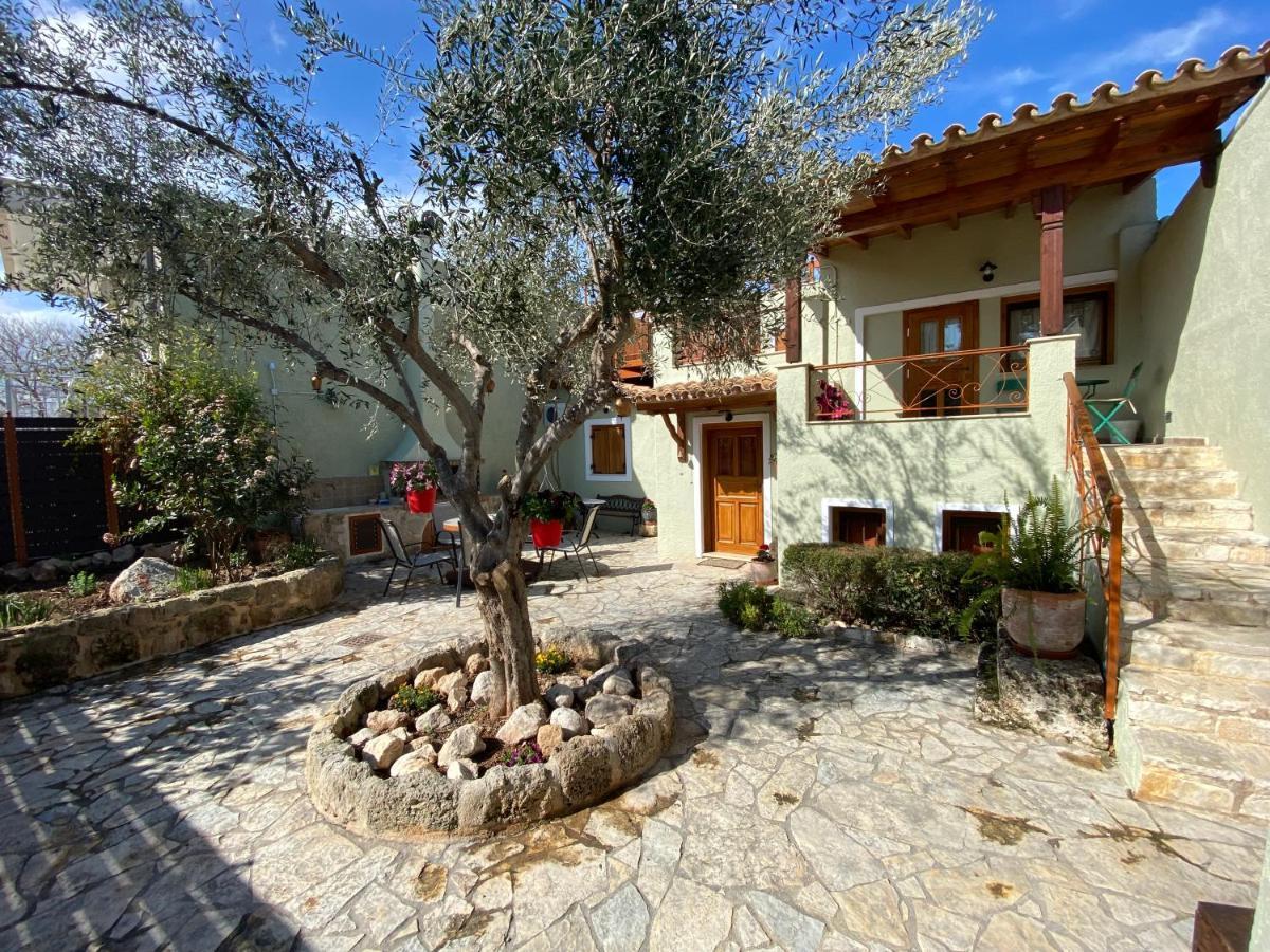 Pegasus House Hotel Corinth Exterior foto